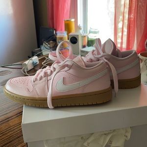 Jordan woman size 6.5